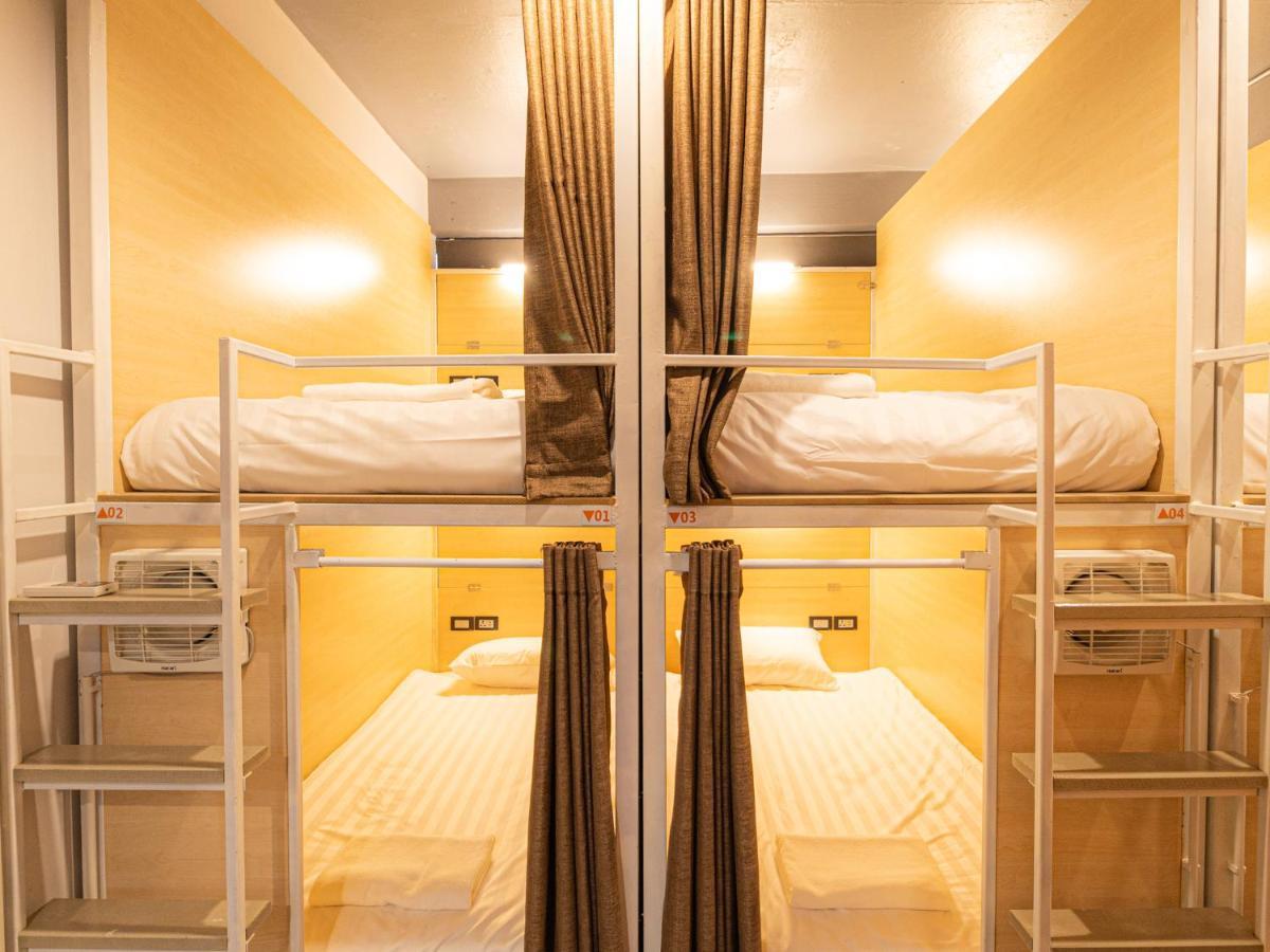 Khao San Social Capsule 旅馆 *