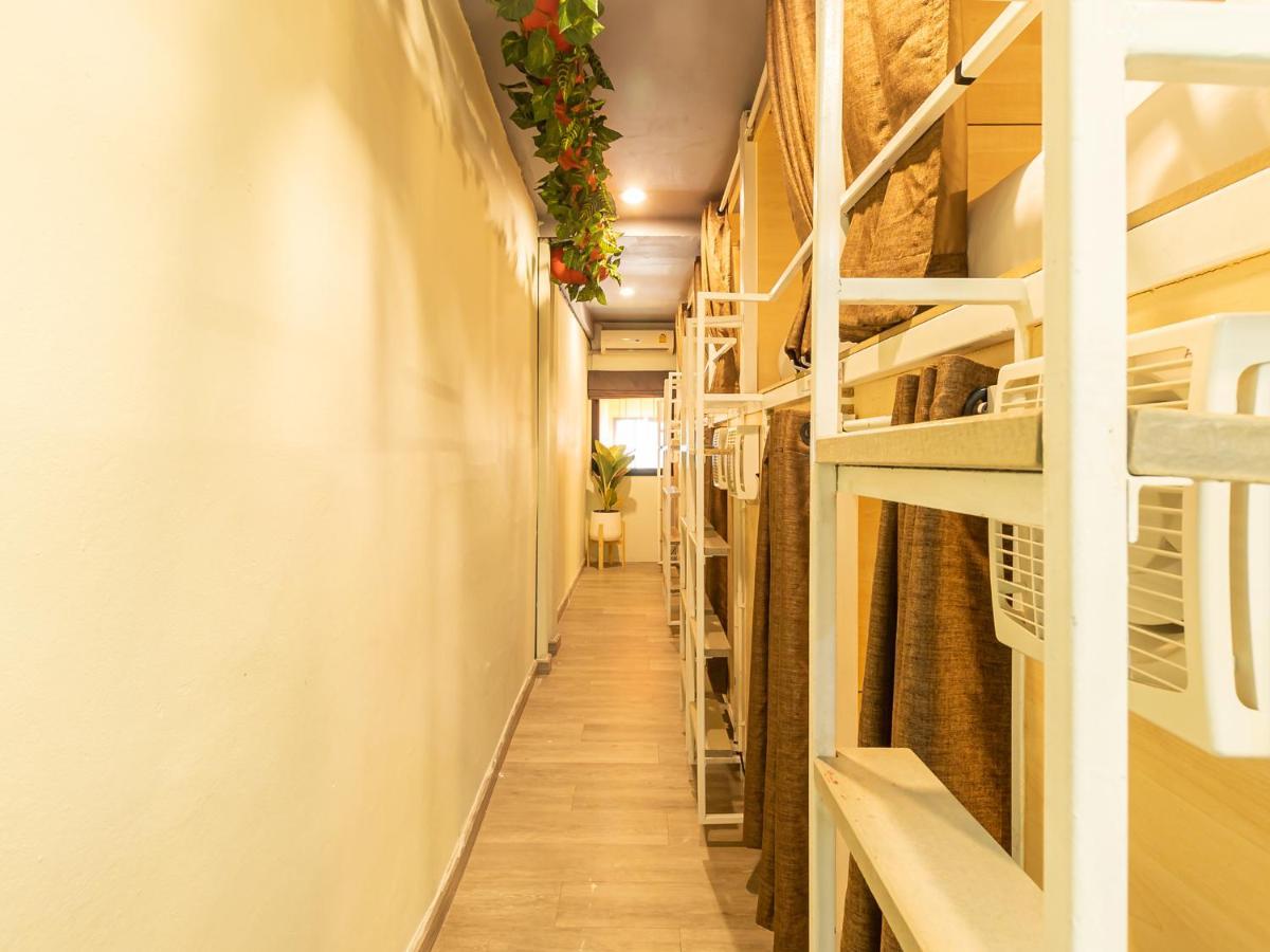 छात्रावास Khao San Social Capsule Bangkok